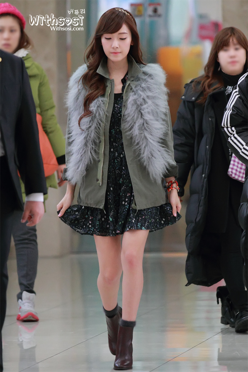 [OTHER][20-01-2012]Jessica tại trường quay của bộ phim "Wild Romance" - Page 16 1467DA3A4F33B5A84E5C22