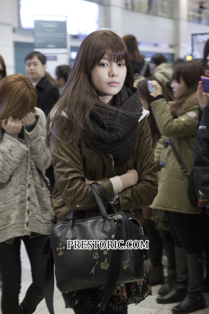 [PIC][26-11-2012]SNSD trở về Hàn Quốc vào sáng nay 1702604050B2F91F1D436E