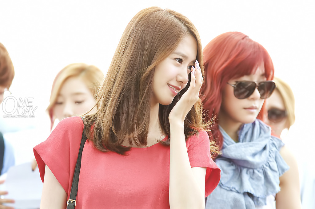 [FANTAKEN][10-06-2012] Girls' Generation || Taoyuan Airport (Taiwan) 1846644F4FD3770316DD76