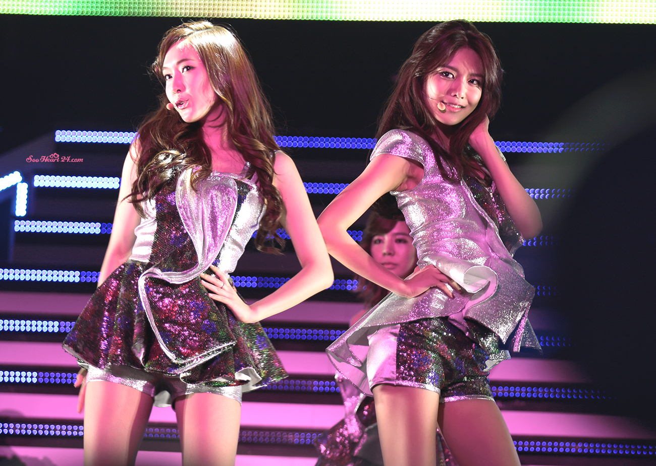 [PIC][14-12-2013]SNSD biểu diễn "GIRLS' GENERATION Free Live "LOVE&PEACE"" tại Yokohama Arenavào hôm nay 220D5A4452B2F1FA2230E8