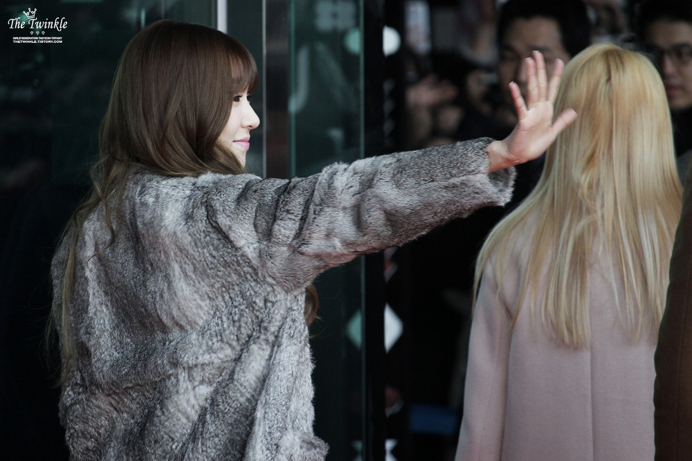 [PIC][13-01-2015]Sunny - Tiffany - HyoYeon và Yuri xuất hiện tại Lễ khai trương "SMTOWN@coexartium" vào chiều nay 232DB84F54BB6B5003119D