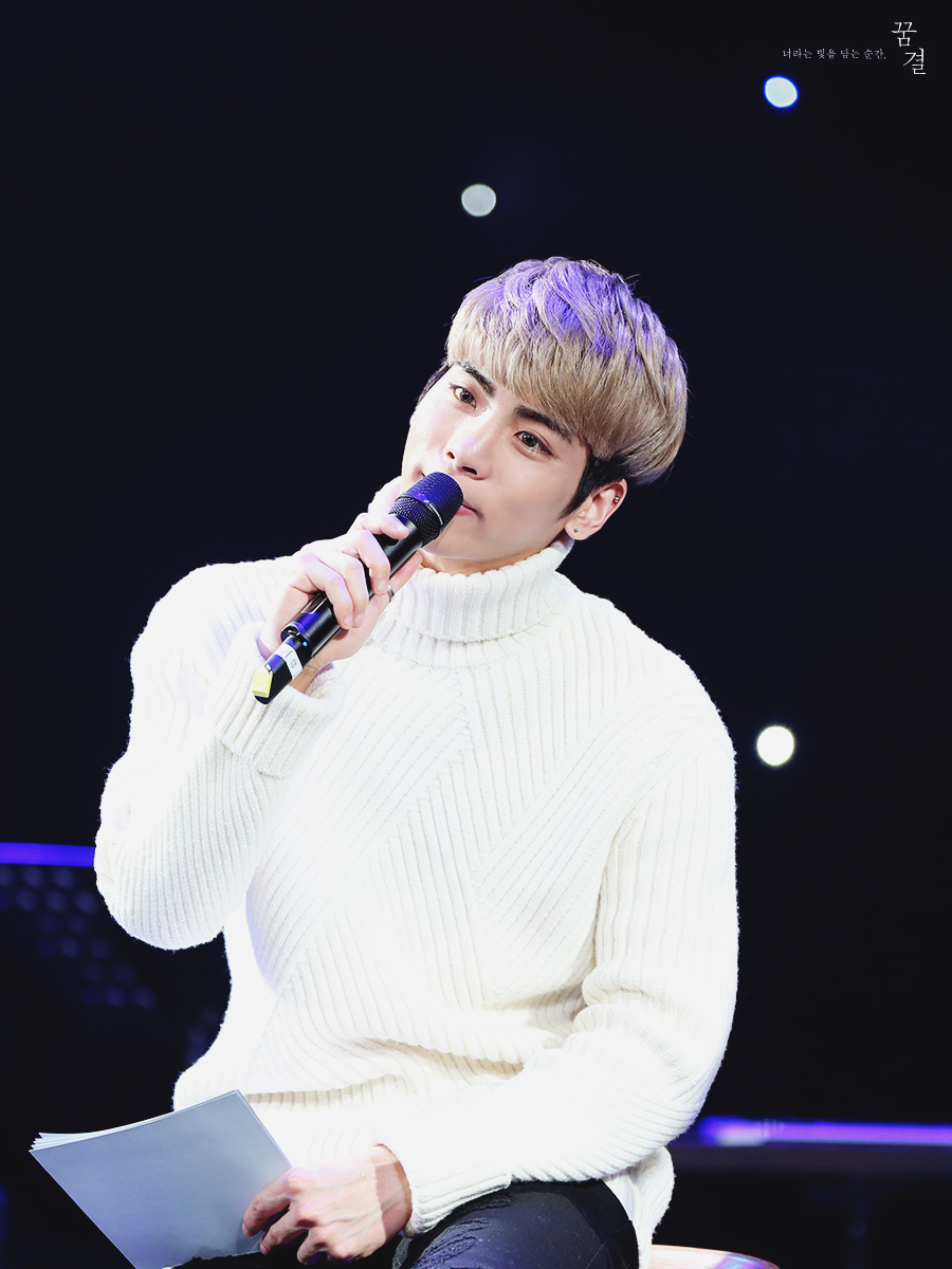 151208 Jonghyun @ MBC Harmony Live Concert 26049B4456671A280EBD4A