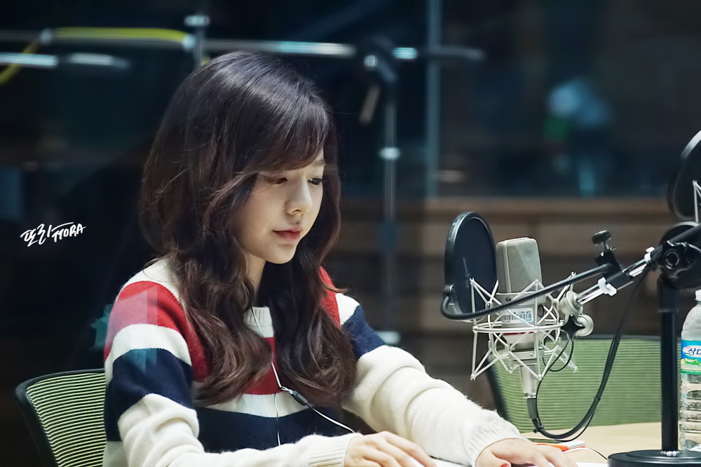 [OTHER][06-02-2015]Hình ảnh mới nhất từ DJ Sunny tại Radio MBC FM4U - "FM Date" - Page 30 2627A939563ED2F01DC7EA
