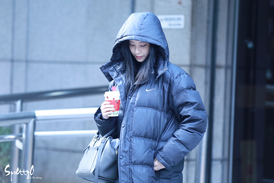 [PIC][19-12-2014]TaeTiSeo xuất hiện tại tòa nhà KBS để tham dự "2014 KBS Music Bank Year End Closing Special" vào sáng nay 26708F42549A0F2C05CAC6