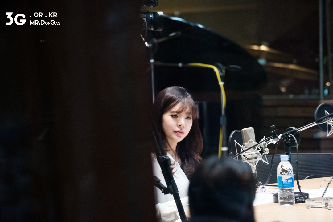[OTHER][06-02-2015]Hình ảnh mới nhất từ DJ Sunny tại Radio MBC FM4U - "FM Date" - Page 11 21713E44554CADB9141E9E